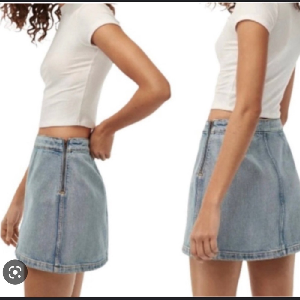 Aritzia Wilfred Free denim skirt. Size 4